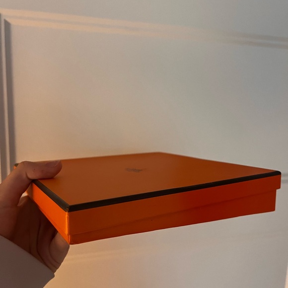 Hermès "Minuit au Faubourg" Silk Scarf - Picture 2 of 6